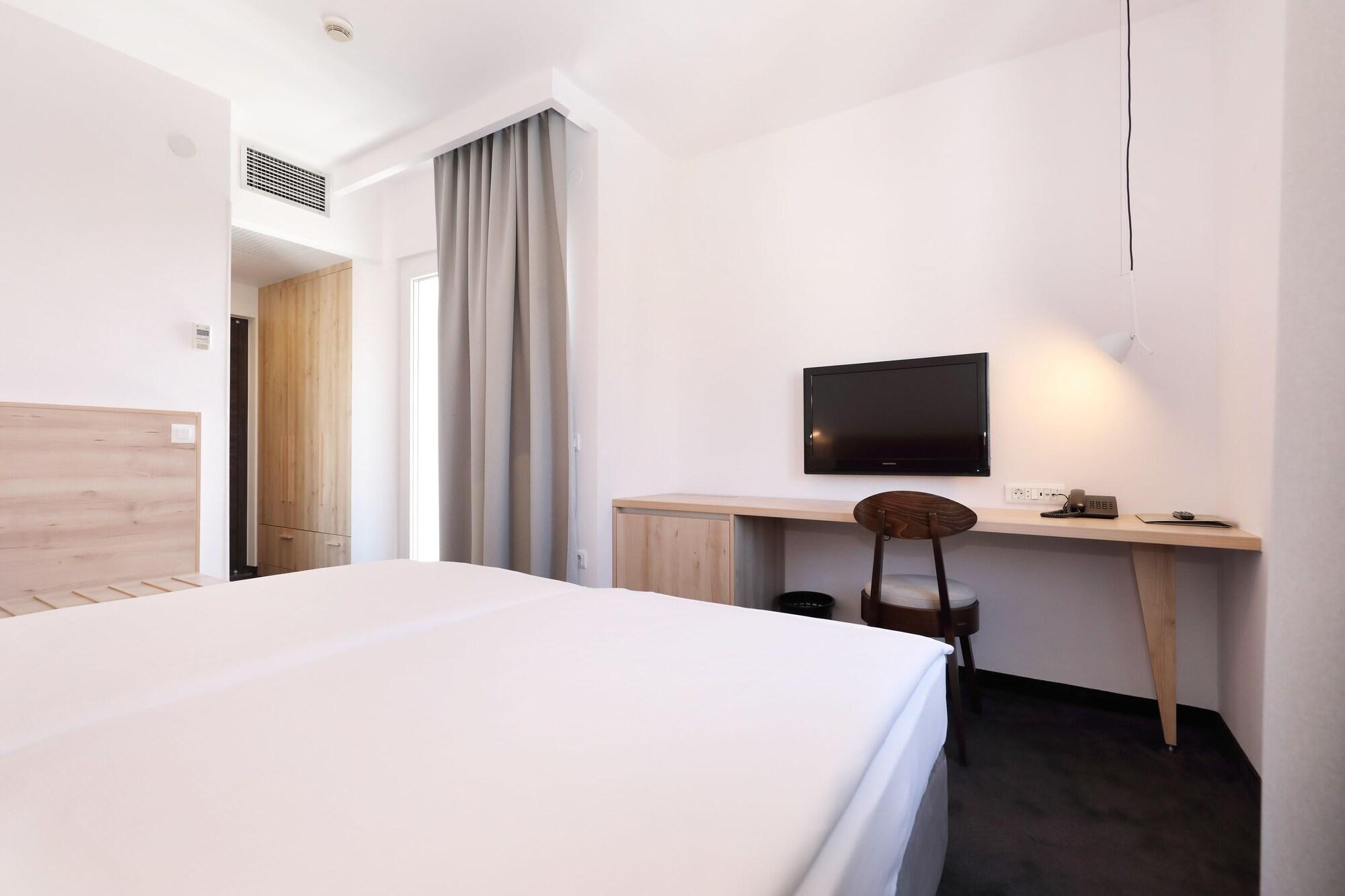 Mediteran Hotel 3*