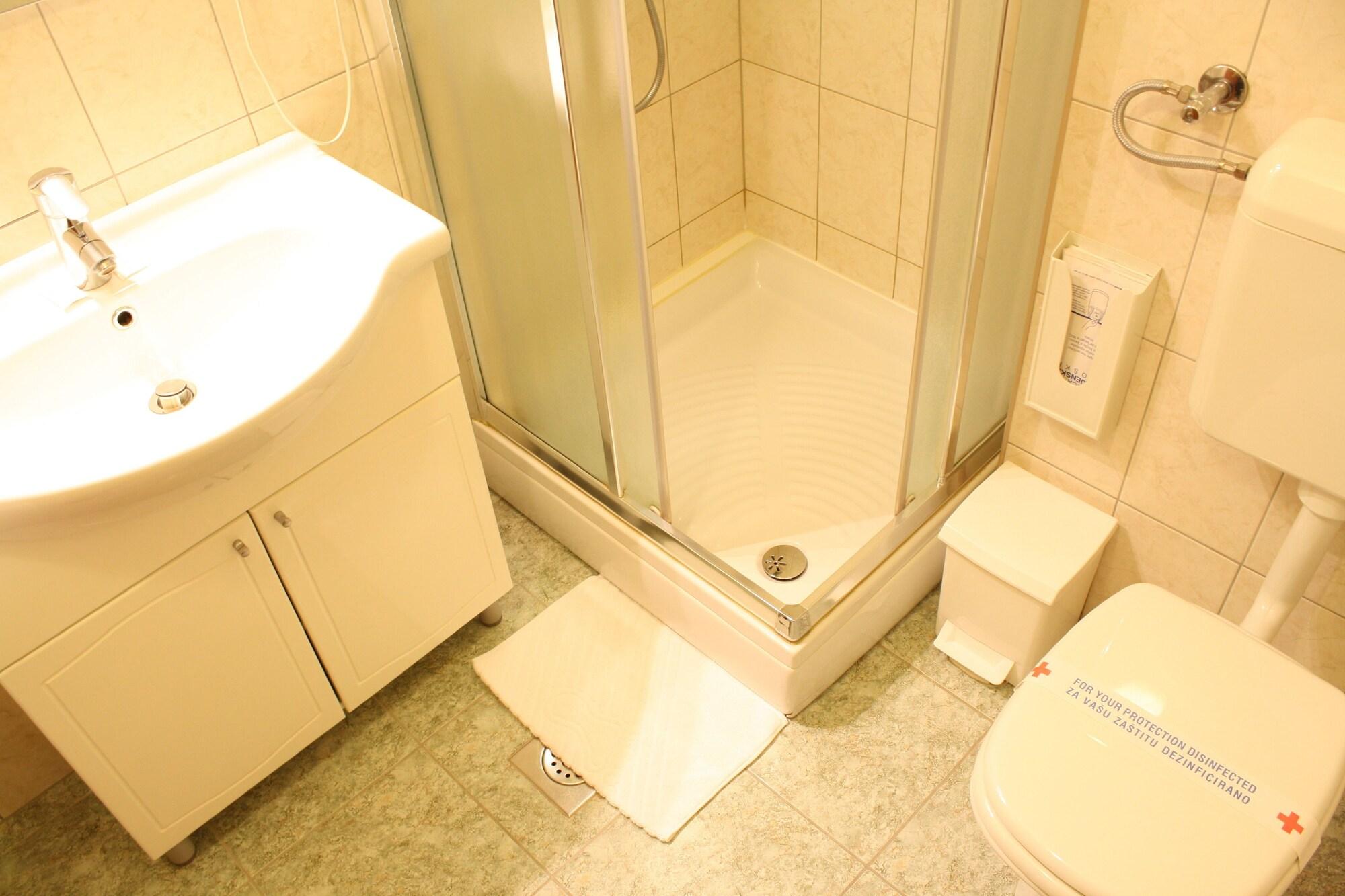 Hotel Mediteran 3*